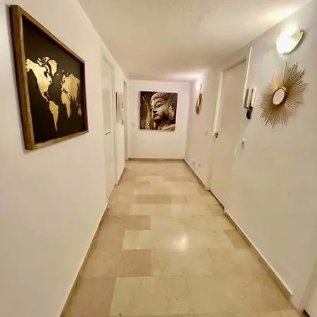 9773 Corte Lägenhet